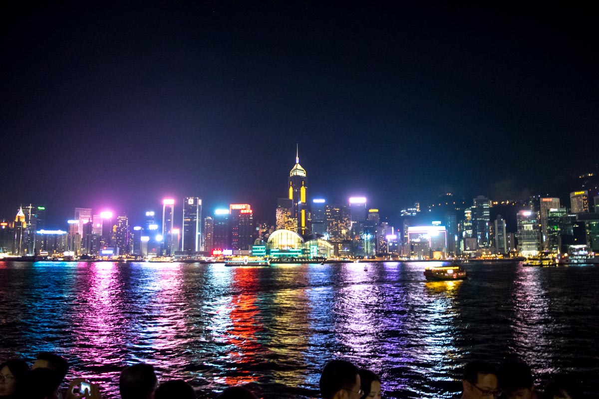 SINFONÍA DE LUCES EN HONG KONG SKYLINE